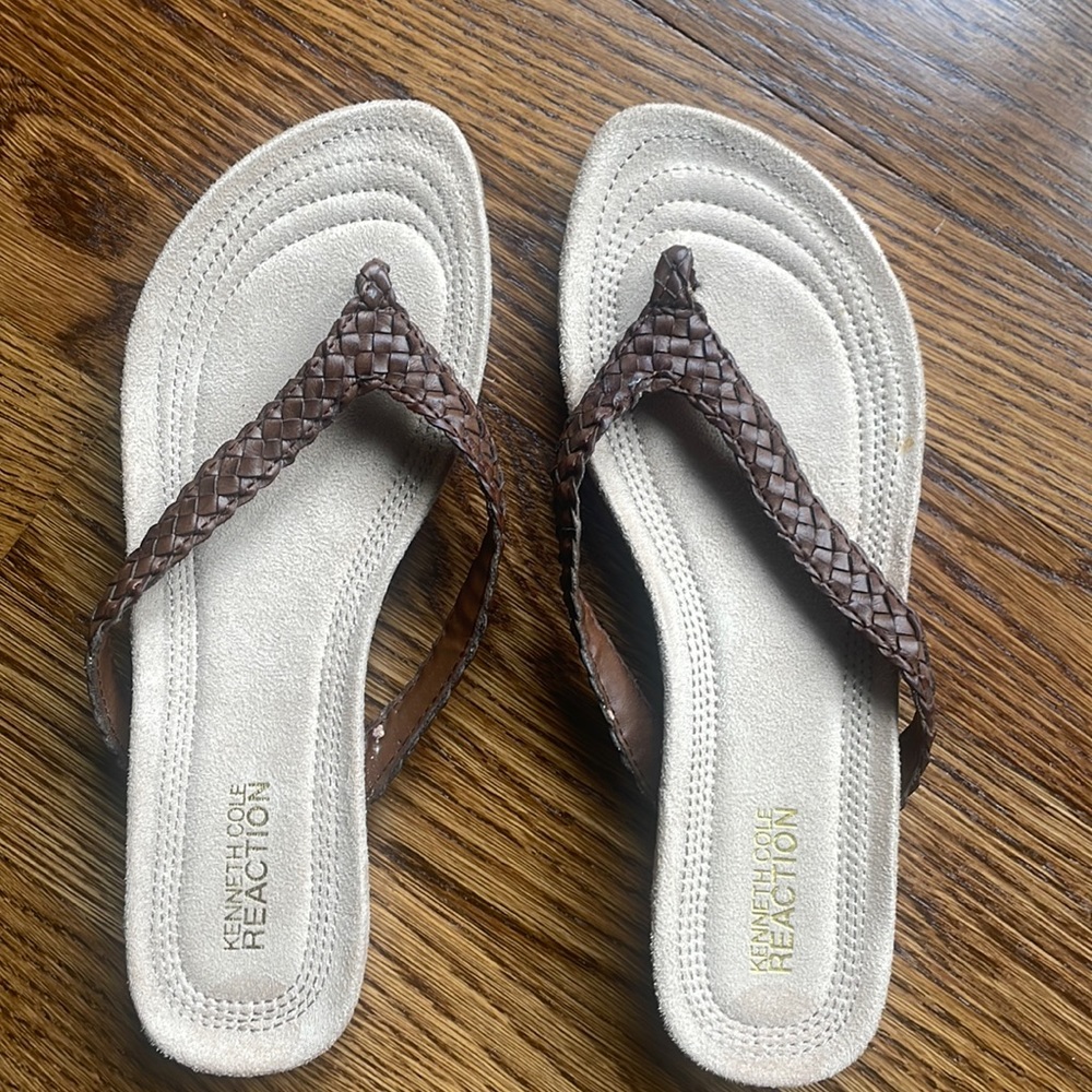 Kenneth Cole Reaction Braided Flip Flops
